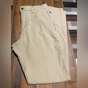 Old Navy Mens Khaki Pants